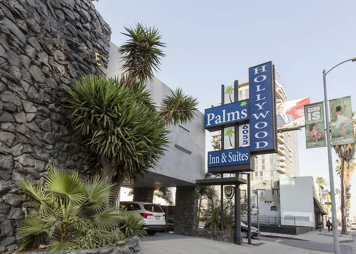 Hollywood Palms Inns & Suites