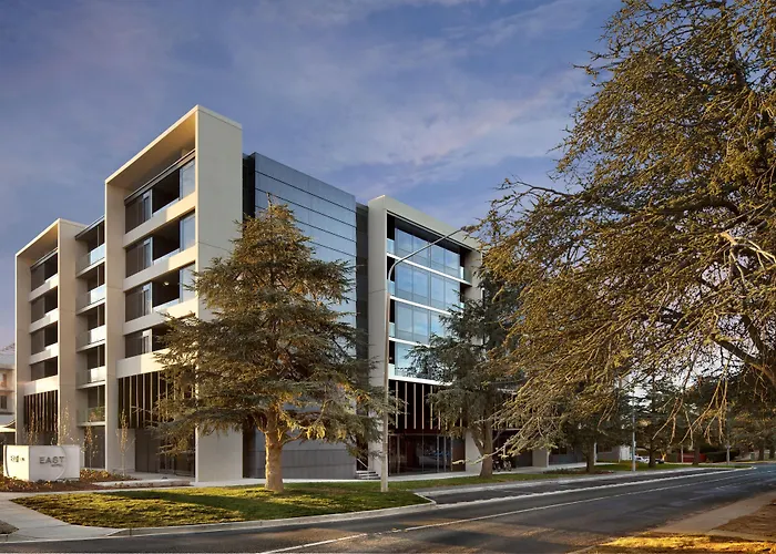 East And Apartments