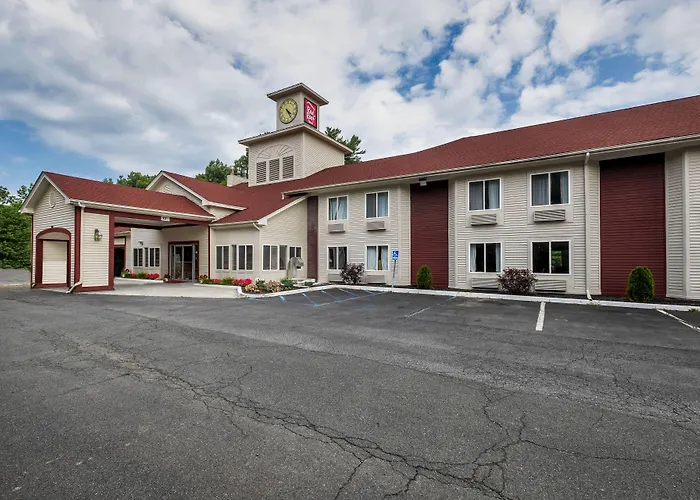 Red Roof Inn Clifton Park