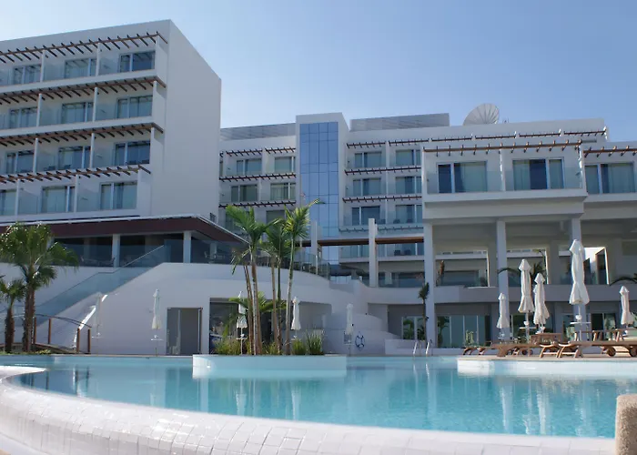 Sunrise Pearl Hotel & Spa