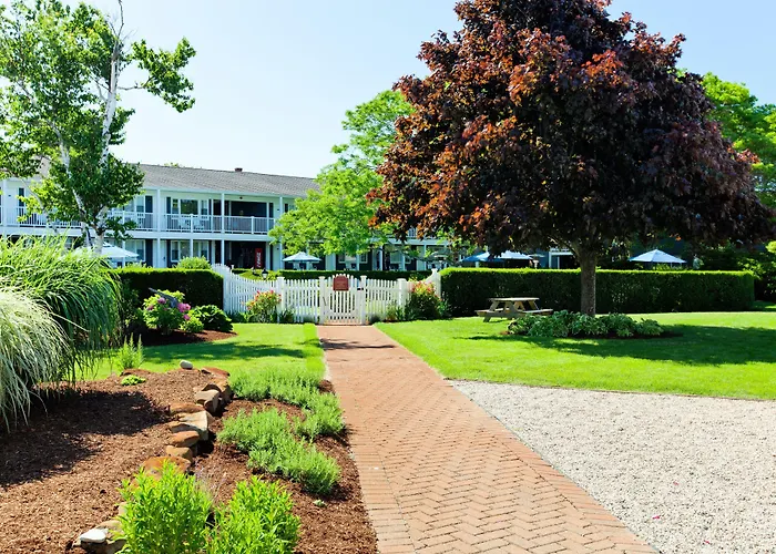 Hotels Close to Airport Seaglass Inn & Spa
