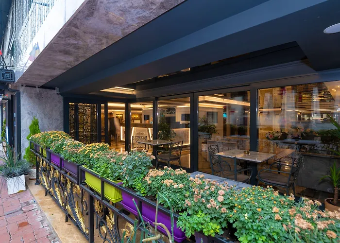 Skalion Hotel