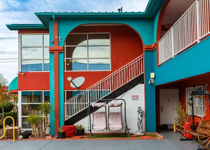 Sandia Peak Inn Old Town Abq, A Howard Johnson By Wyndham