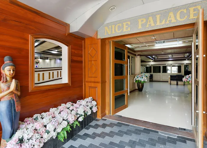 Gästehaus: Nice Palace Hotel