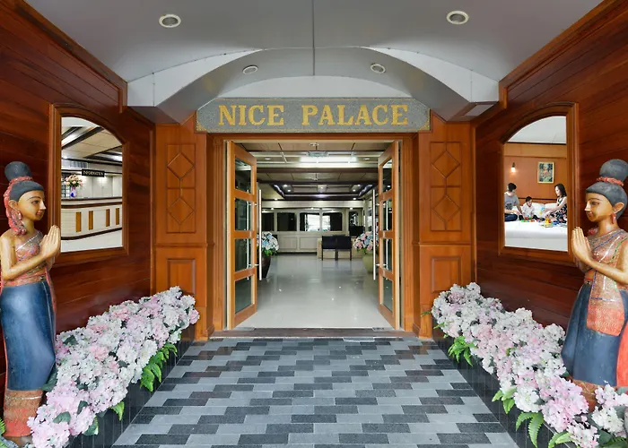 Gästehaus: Nice Palace Hotel