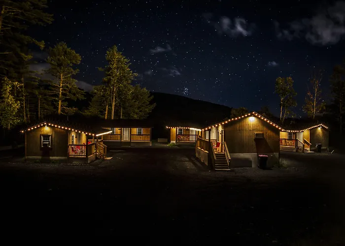 King Hendrick Motel And Suites