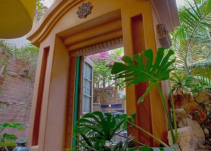 Secret Garden Inn