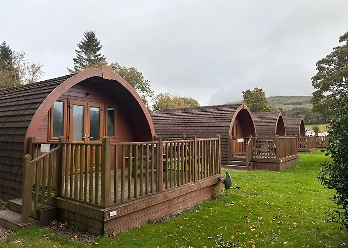 Dog friendly hotels Campsie Glen Holiday Park