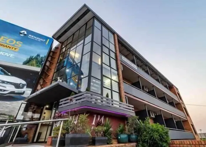 Pension Guide Kingsford Riverside Inn