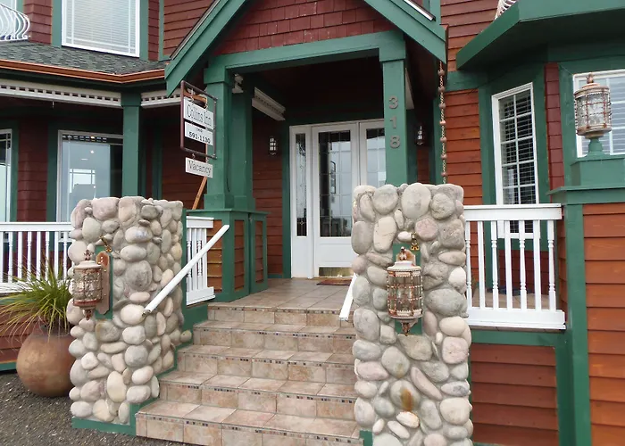 Collins Inn & Seaside Cottages (Adults Only)