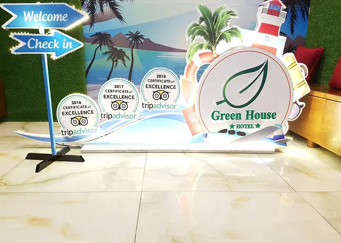 Airport Hotel: Green House Hotel