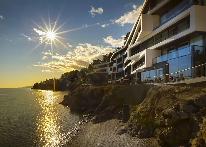 Family Hotel: Boutique & Design Hotel Navis - Small Luxury Hotels Of The World