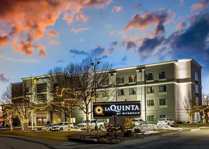 La Quinta By Wyndham Kearney