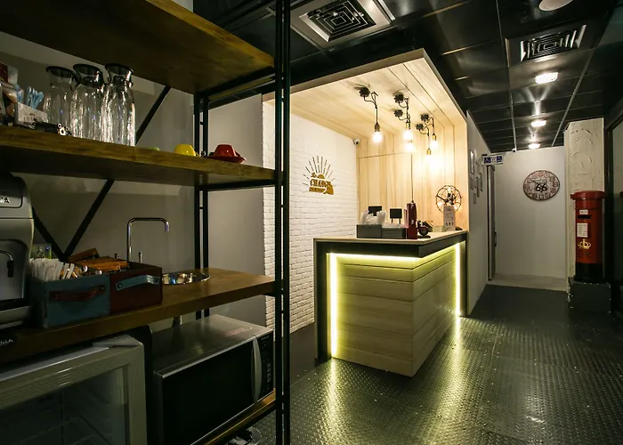 Cheap hotels Re-Change Taipei