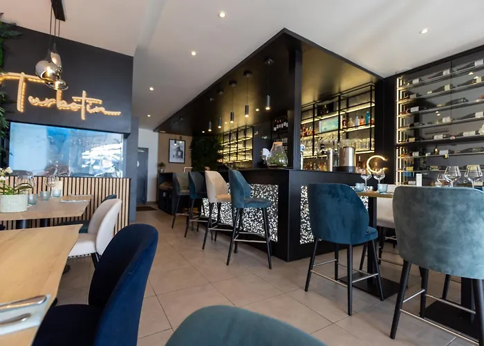 Family Hotel: Hotel De La Mer