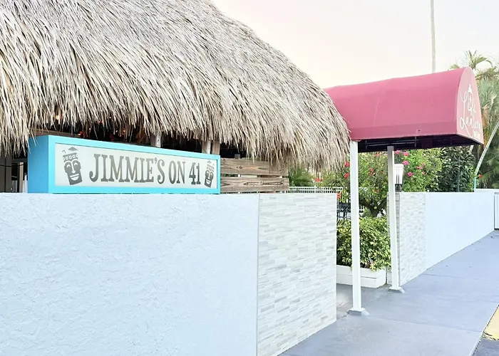 Lantern Inn & Suites - Sarasota