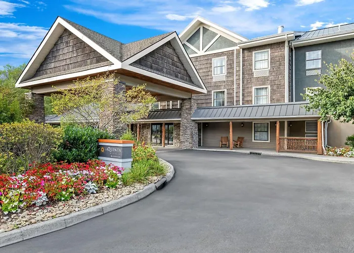 Hotel with view: La Quinta By Wyndham Boone