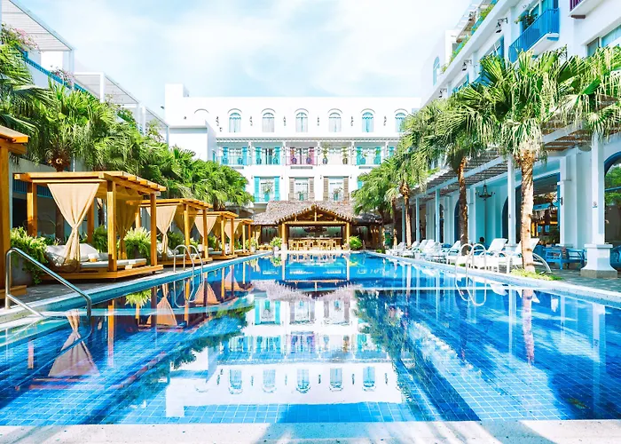 Hotels Close to Airport Risemount Premier Da Nang