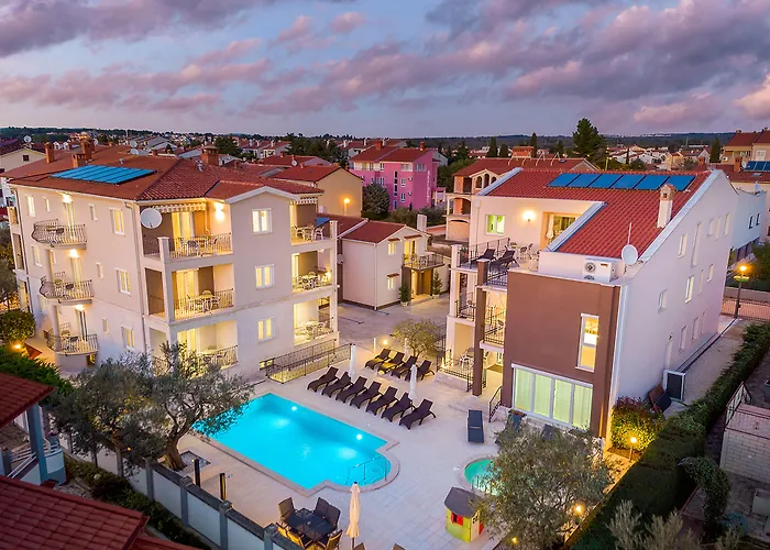 s Villa Nina