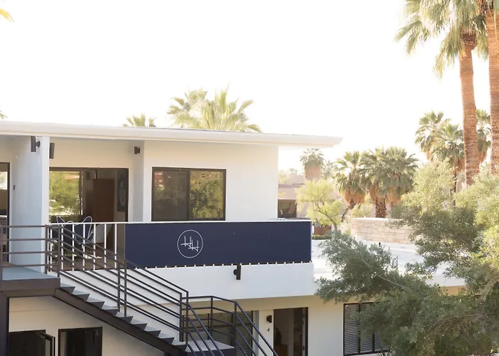 3 star hotel: Holiday House Palm Springs