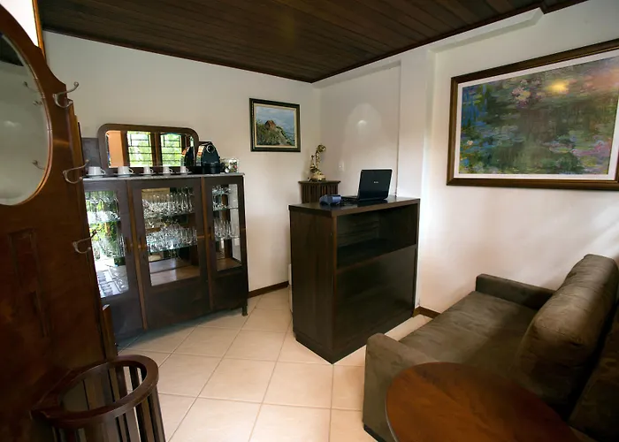 Hotel para famílias: Pousada Chalé da Floresta