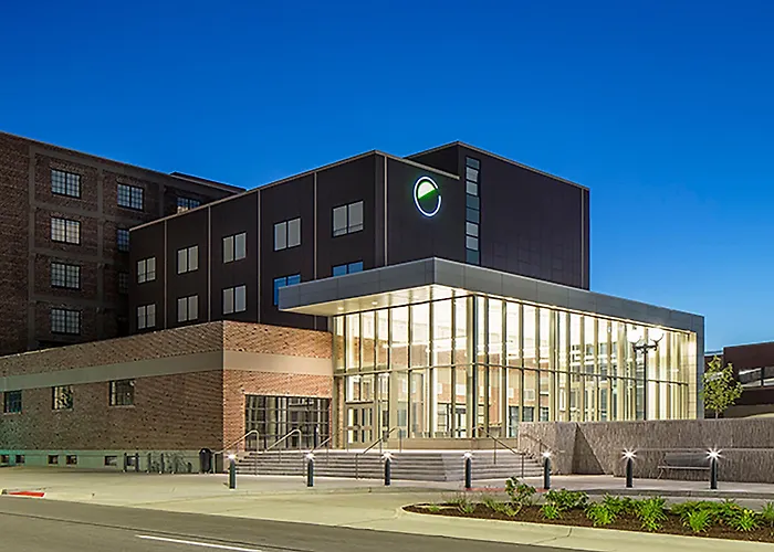 Beach hotel: Element Moline