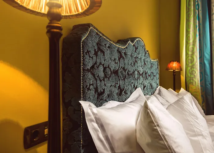 Dorsia Hotel & Restaurant