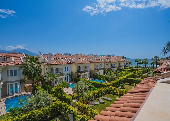 Pet Friendly hotel: Sunset Beach Club Aqua Lettings