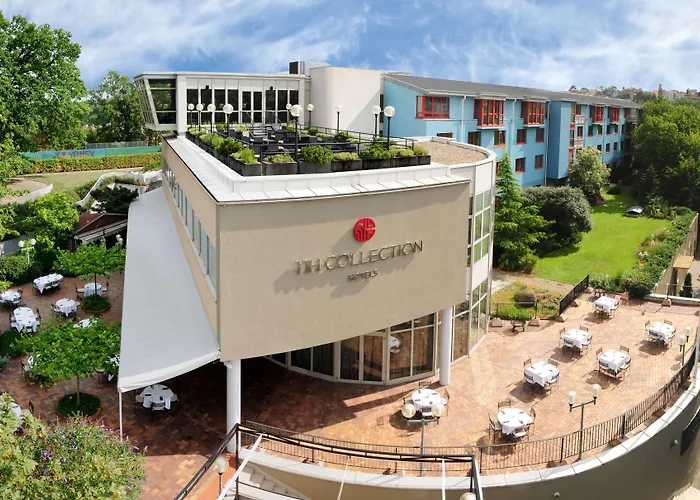 Hotel with Tennis: Nh Collection Prague