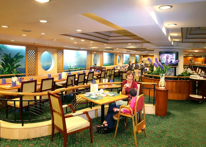 Dolton Resort Hotel