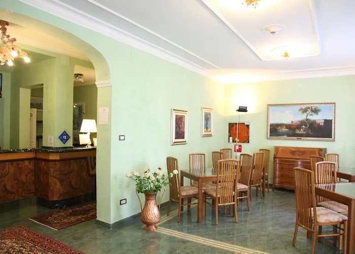 Günstiges Hotel: Hotel Villa Rosa