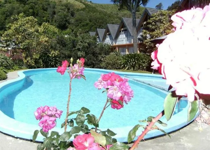 Milton Chalet Motel