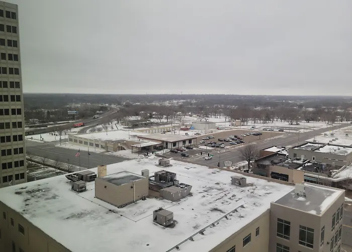 Luxury hotel only: Cyrus Hotel, Topeka, A Tribute Portfolio Hotel