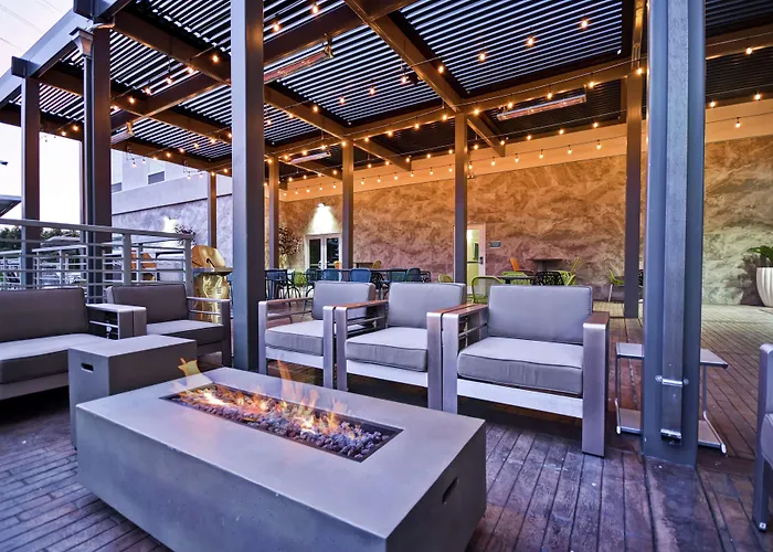 Pet Friendly hotel: Home2 Suites By Hilton San Francisco Airport North