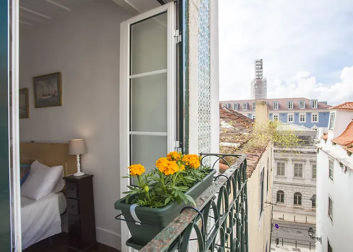 Gästehaus: Lisbon Inn Bica Suites