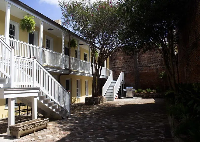 Dog friendly hotels Haunted New Orleans