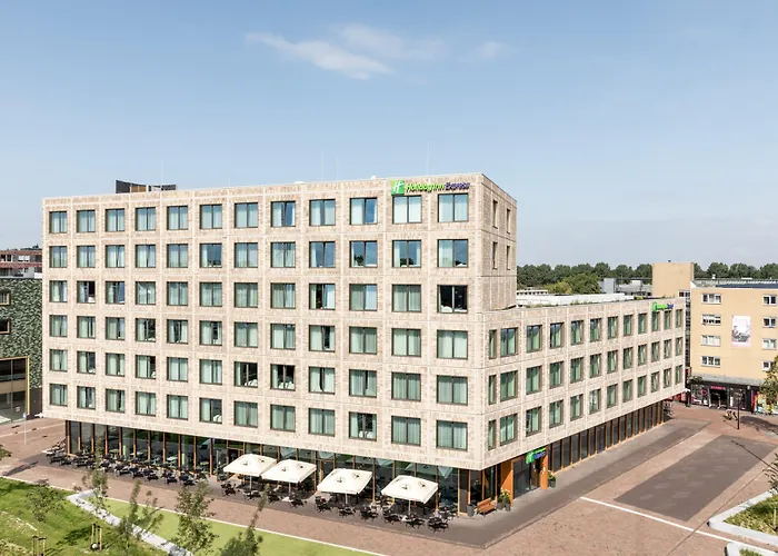 Holiday Inn Express - By Ihg
