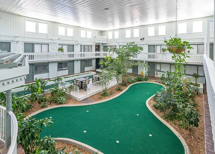 Airport Hotel: Club Destin Condos