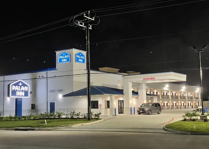 Palace Inn Blue - Garth Rd