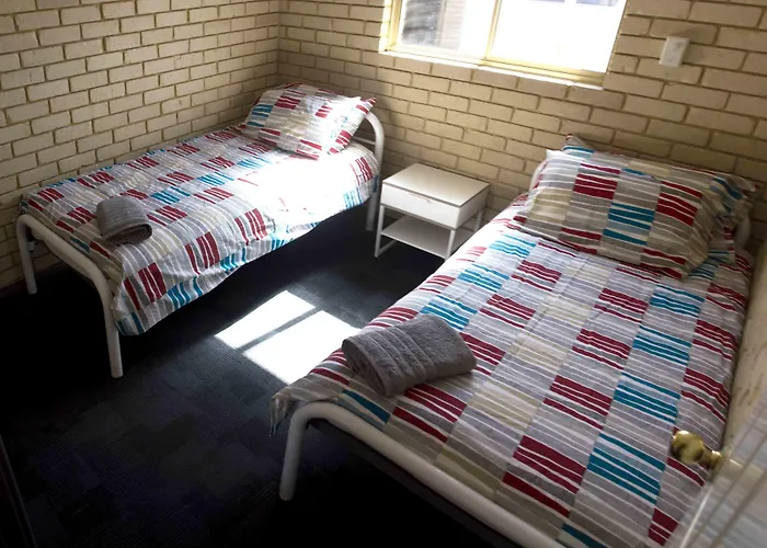 Shiralee Hostel -Note - Valid Passport Required To Check In