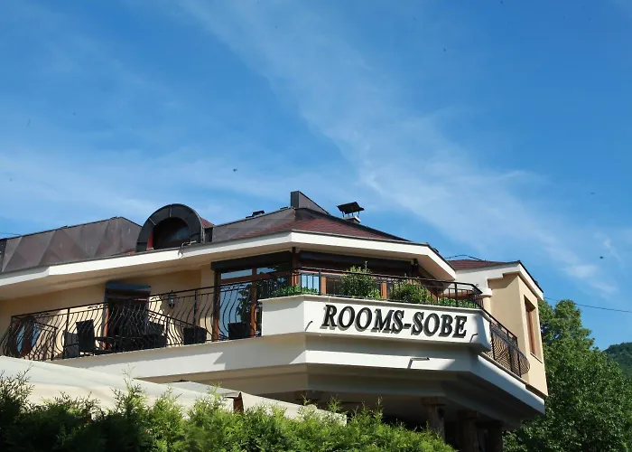 Provence Rooms