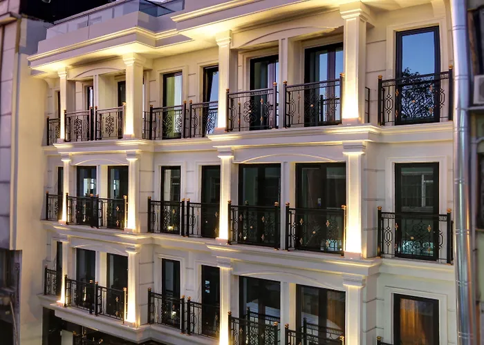 Familienhotels Pell Palace & Spa