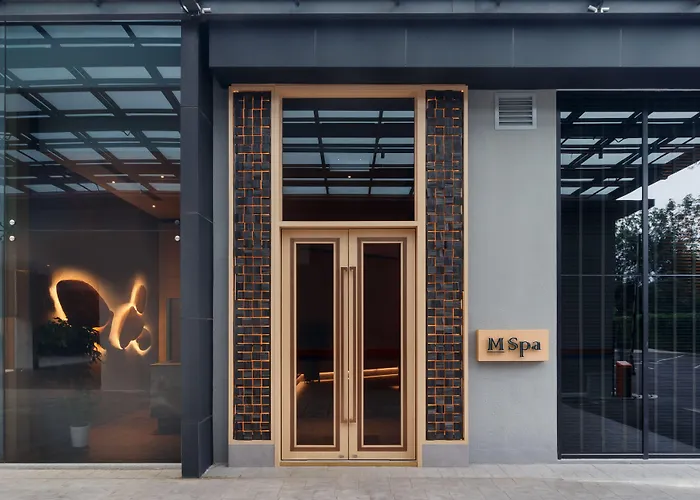 M Resort &
