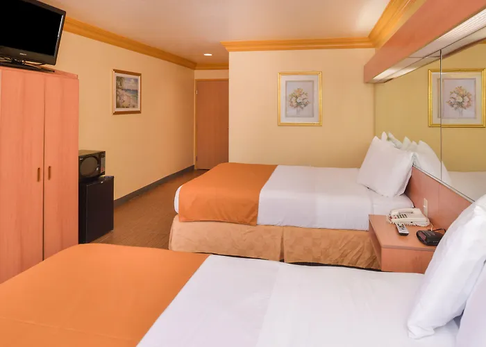 H3 Inn & Suites - Lax Airport - Los Angeles