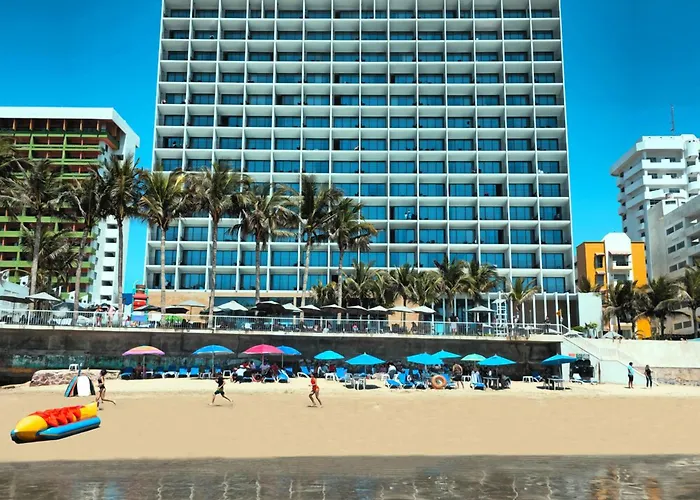 Luxury hotel only: Viaggio Resort Mazatlan