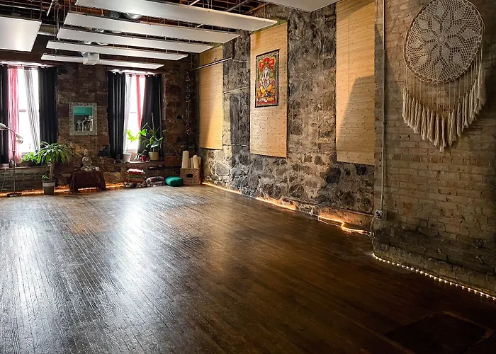 Boutique hotel only: The Oliver Inn