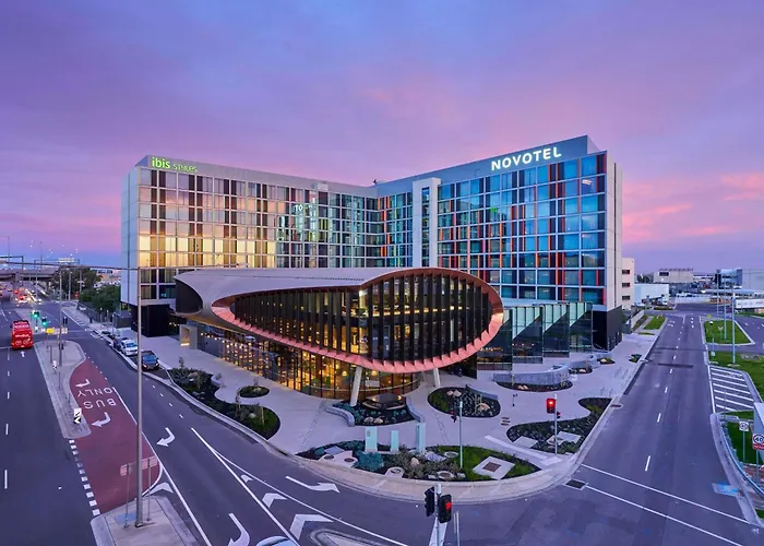 Luxury hotel only: Novotel Melbourne Airport