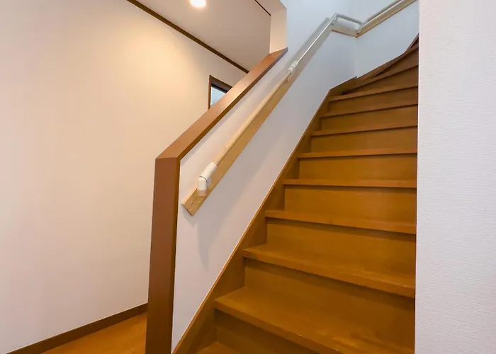 Akira Hiro House - Room102
