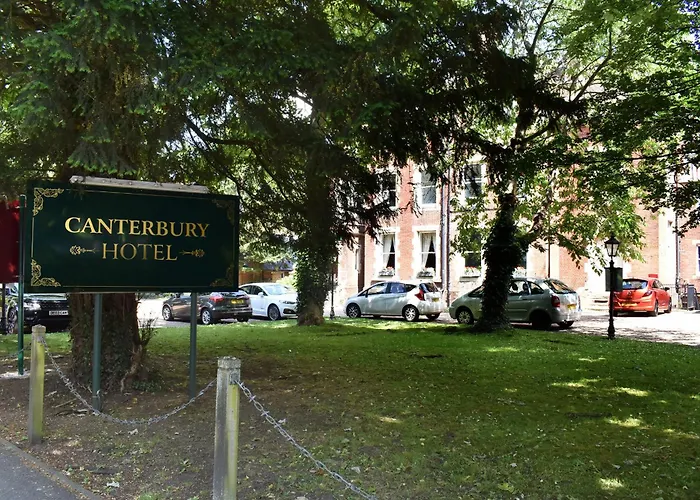 Canterbury Hotel Cottages And Apartment'S