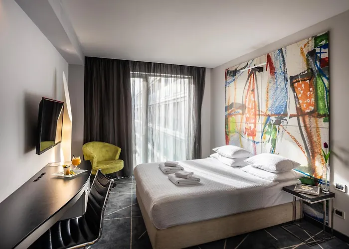 Nobel Zira Hotel